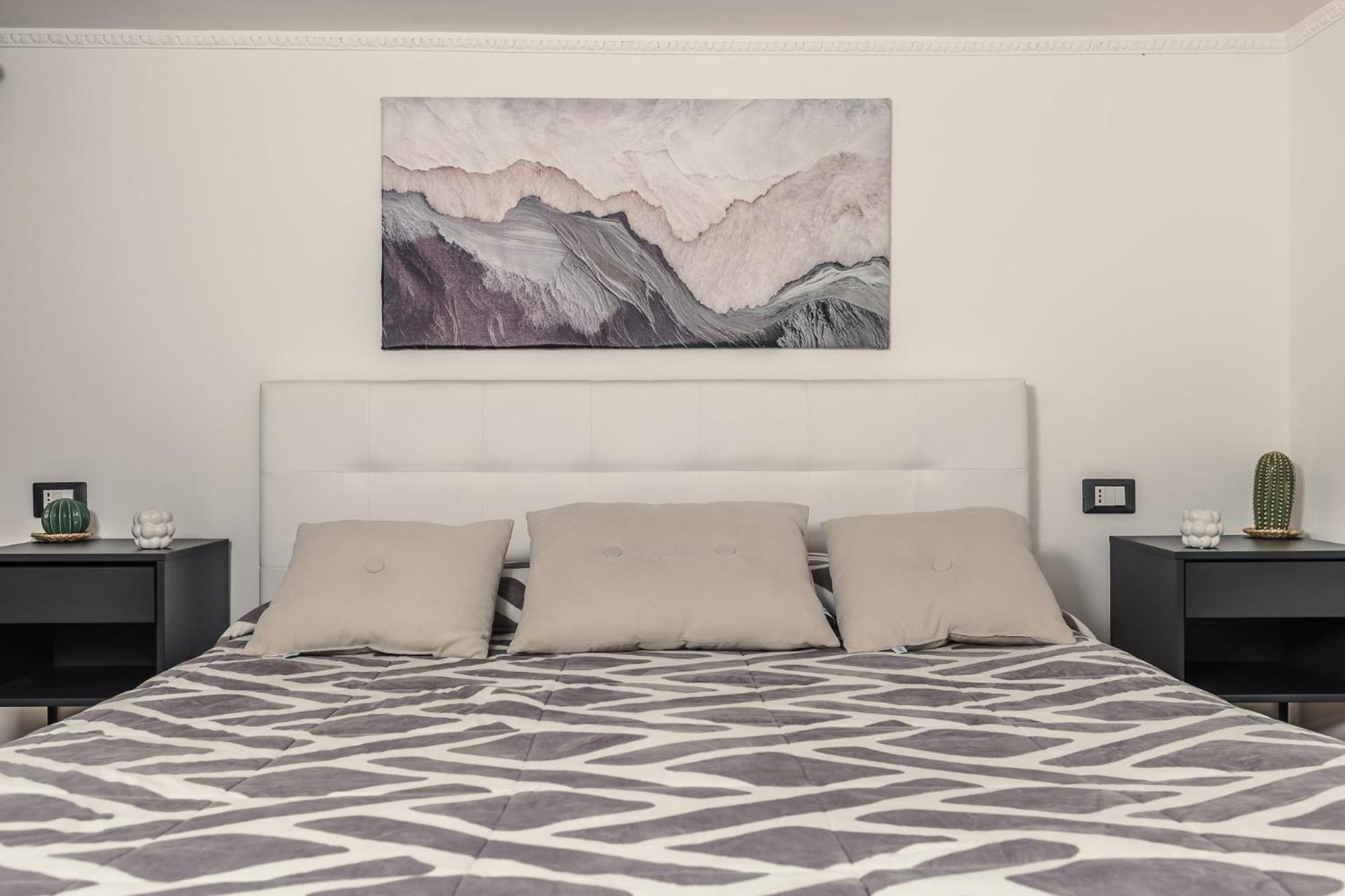 רומא Nvmen Apartment Colosseo מראה חיצוני תמונה